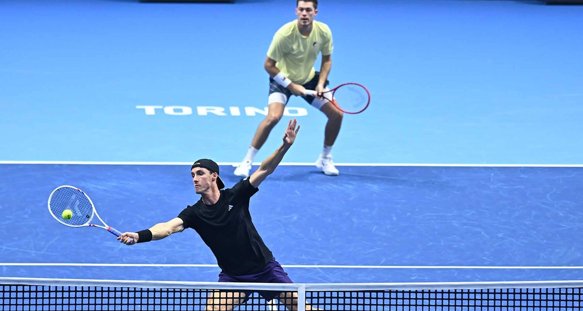 Joe Salisbury continues imperious Nitto ATP Finals record, teams with Neal Skupski for opening win | ATP Tour