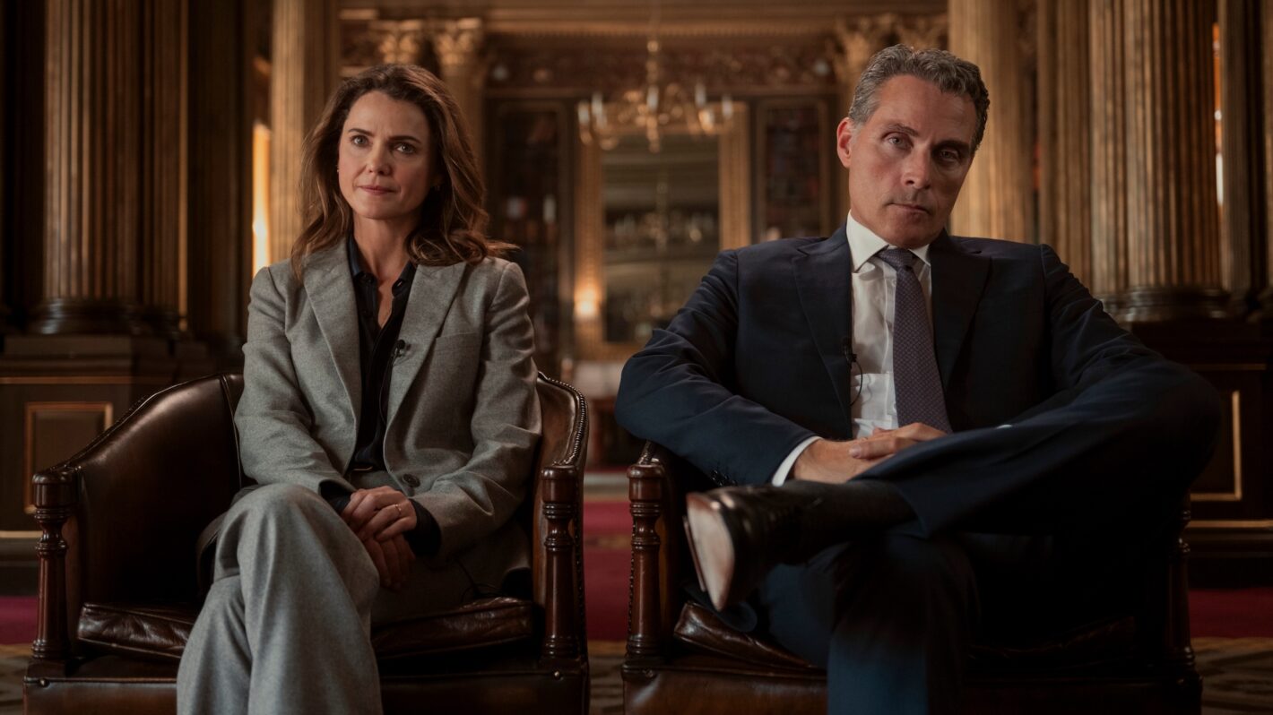 Keri Russell as Kate Wyler, Rufus Sewell as Hal Wyler in