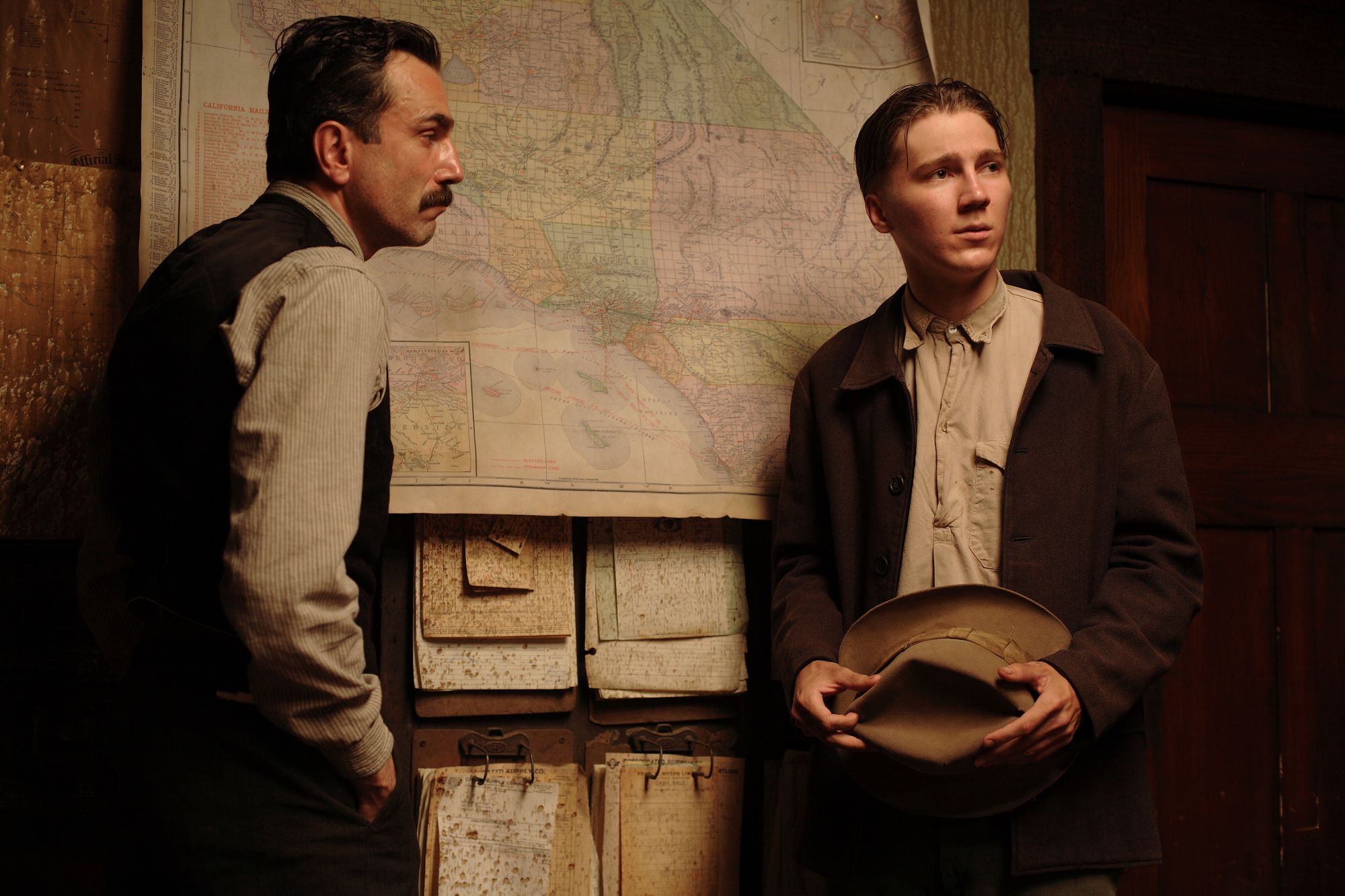 Day-Lewis recommended Dano for the role of Eli Sunday in 'There Will Be Blood'