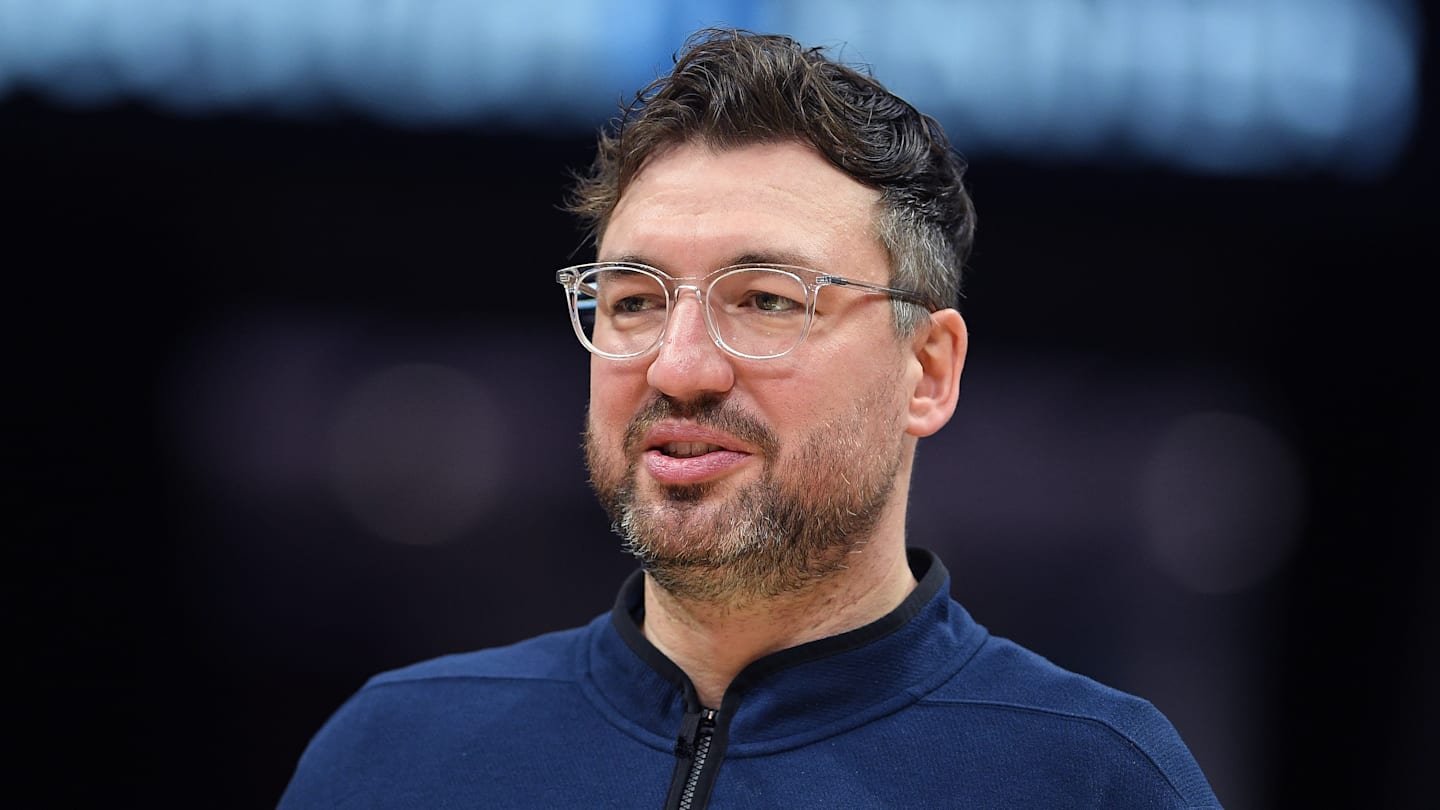 Golden State Warriors v Charlotte Hornets