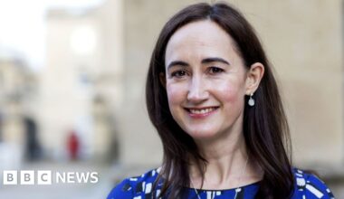 Author of Shopaholic series of novels dies aged 55