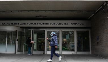 Three Nurses Disciplined After Speaking Out on Mount Sinai Shooting Scare