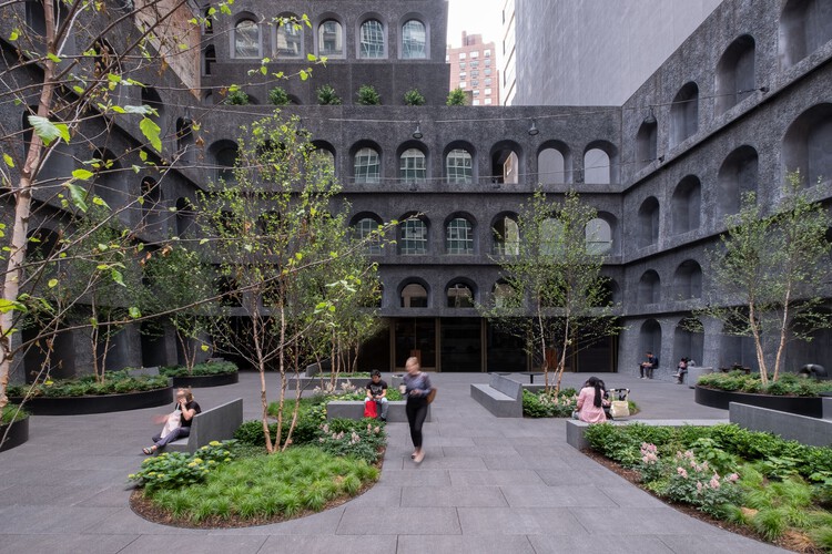 130 William High-Rise Residential Tower  / Adjaye Associates - Exterior Photography, Courtyard