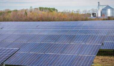 EIA: Solar + storage soar as fossil fuels stall through September 2025