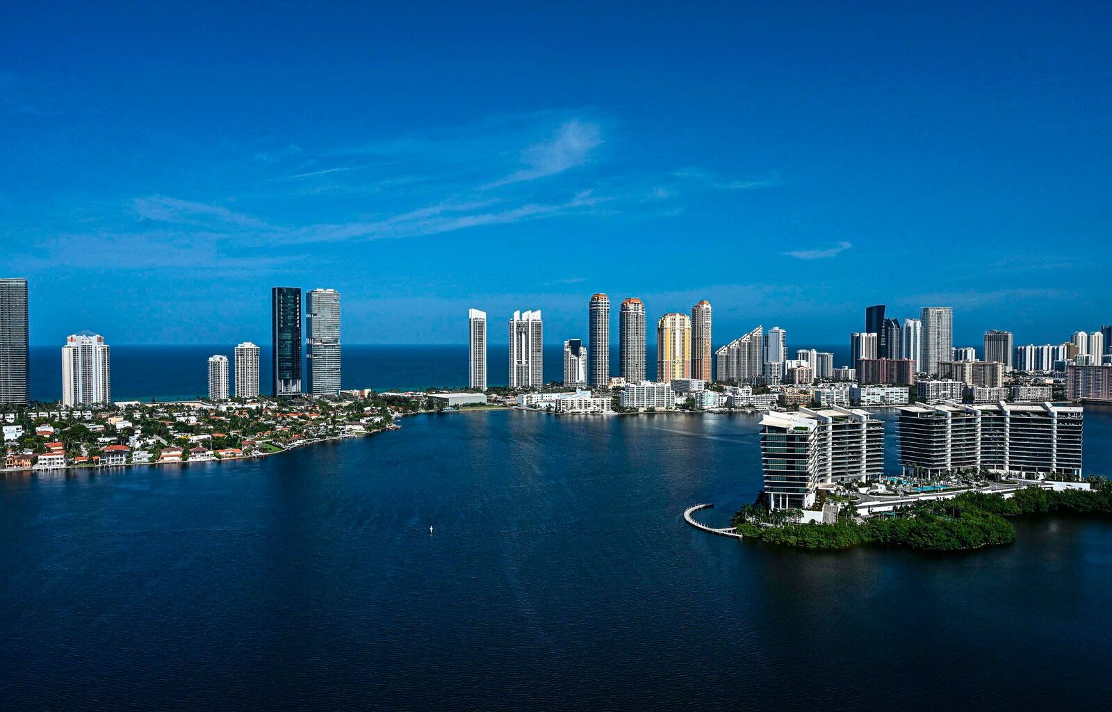 Florida’s Skyscrapers Are Sinking—and Everything Else You Need to Know About This Week