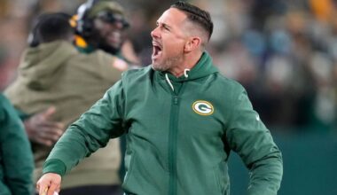 LaFleur, Packers get best of Johnson, Bears to top NFC North