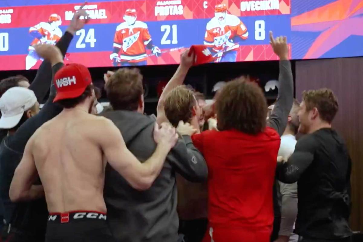 Capitals wildly celebrate in locker room after Spencer Carbery announces they earned two consecutive days off