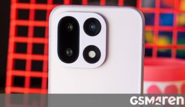 OnePlus 15 gets Neon camera filter and bypass charging support for non-gaming activities with the latest update