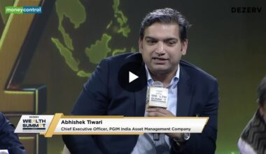 #WATCH | 🌍📈 Global Opportunities, One Portfolio “If you think from a global dominant portfolio perspective, there are larger opportunities in the US, strong opportunities in India with volatility, and very secular opportunities in countries like Korea and Brazil,” sa - LinkedIn