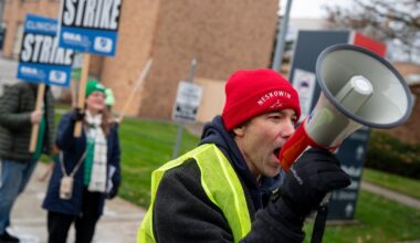 Legacy Health tells striking workers they will lose health coverage on Jan. 1