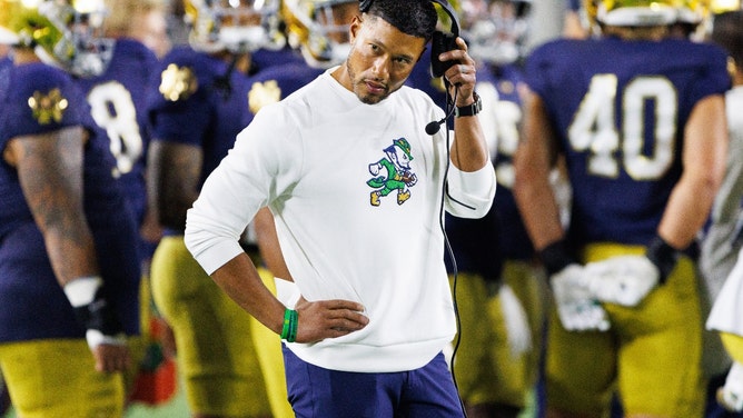 Marcus Freeman on the Notre Dame sideline