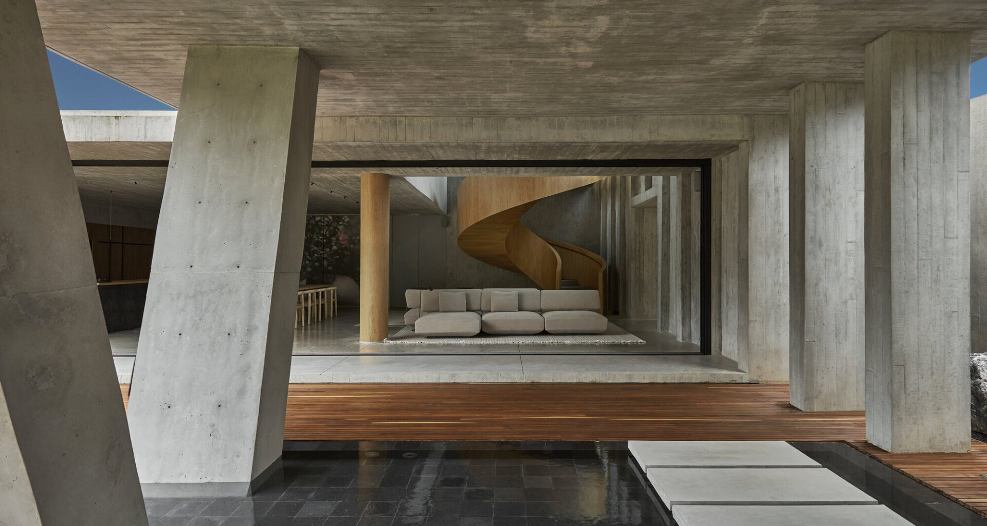 Haras House / Cinco Sólidos