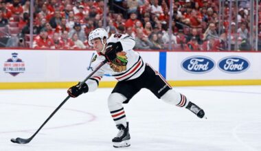 Blackhawks' Frank Nazar hit in face by puck vs. Senators, out 4 weeks