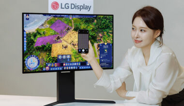 LG Display Announce a New 27" 4K OLED Panel with RGB-Stripe Layout