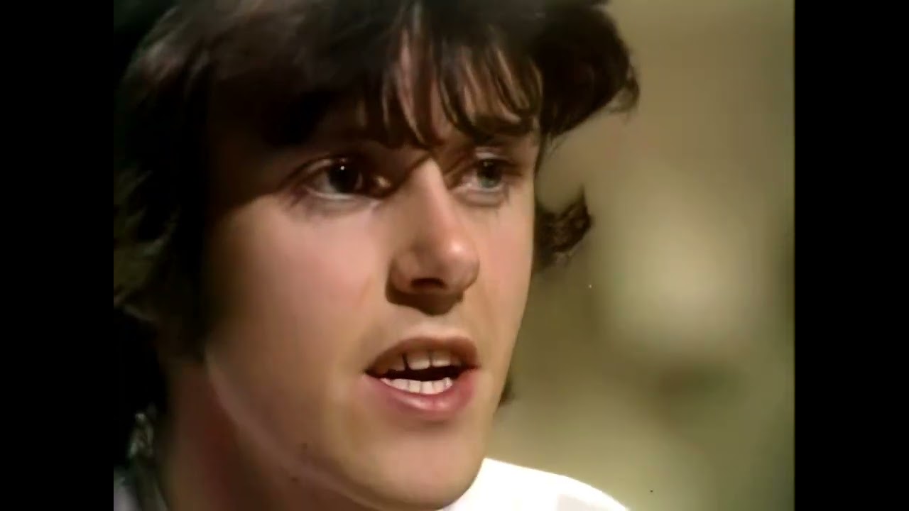 NEW 📀 Hurdy Gurdy Man - Donovan {Stereo} Summer 1968 - YouTube