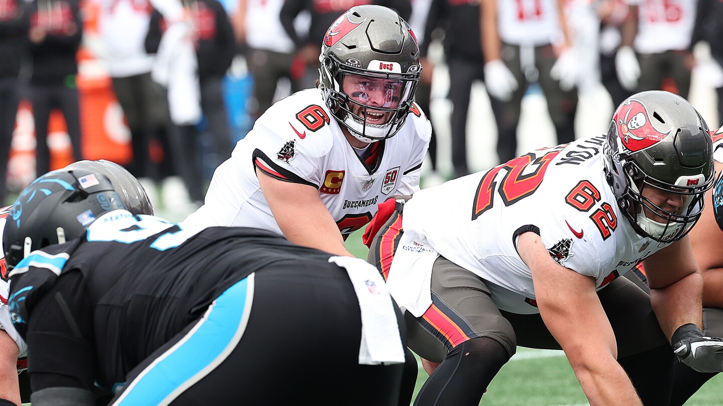 Buccaneers are favored to beat the Panthers, but Panthers are favored to win NFC South