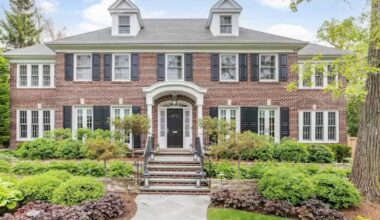 'Home Alone' house being restored to mirror Christmas movie in Winnetka, Illinois