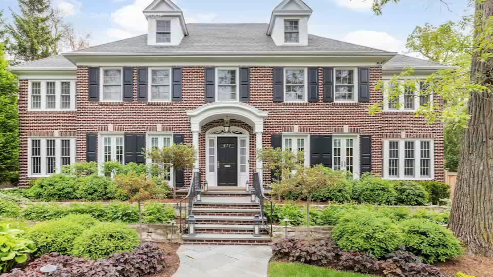 'Home Alone' house being restored to mirror Christmas movie in Winnetka, Illinois