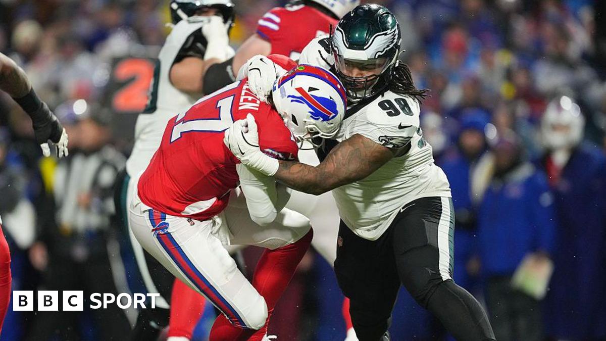 NFL: Scores, results and updates to play-off picture during week 17, including radio commentary on Eagles at Bills