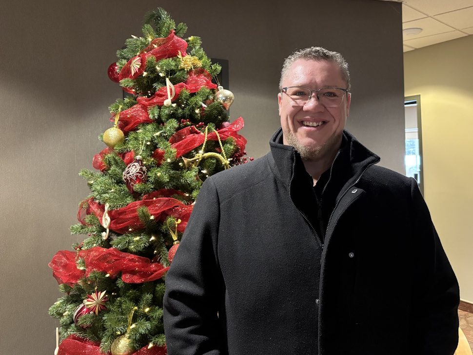 Mental health advocate addresses loneliness during the holidays - SteinbachOnline.com