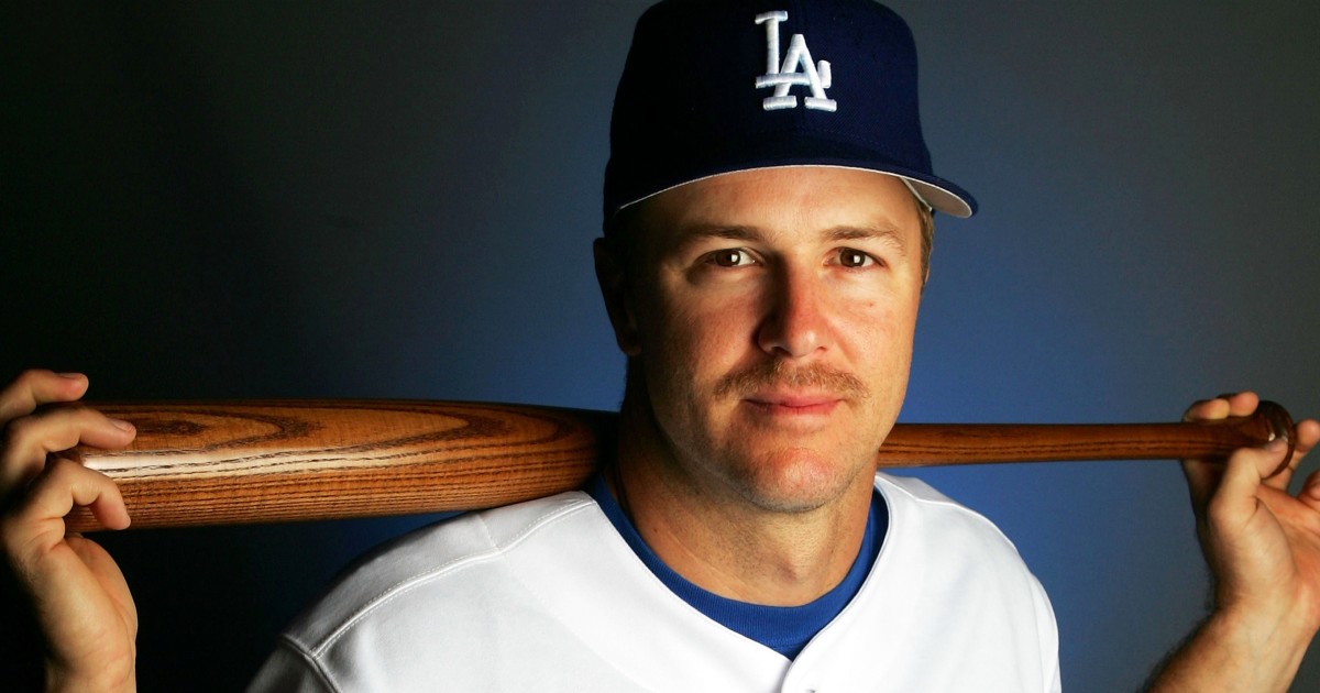 Jeff Kent elected to baseball Hall of Fame, which again keeps doors shut for Bonds and Clemens