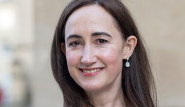 Sophie Kinsella, author of the best-selling 'Shopaholic' novels, dies at 55