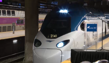 Amtrak cancels 2 trains leaving Boston due to equipment issues