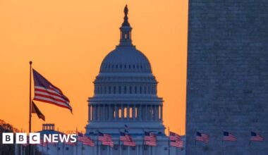 Four Republicans join Democrats to force vote on extending healthcare subsidies