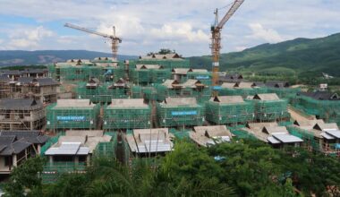 Major Chinese real estate firm risks default as crisis persists