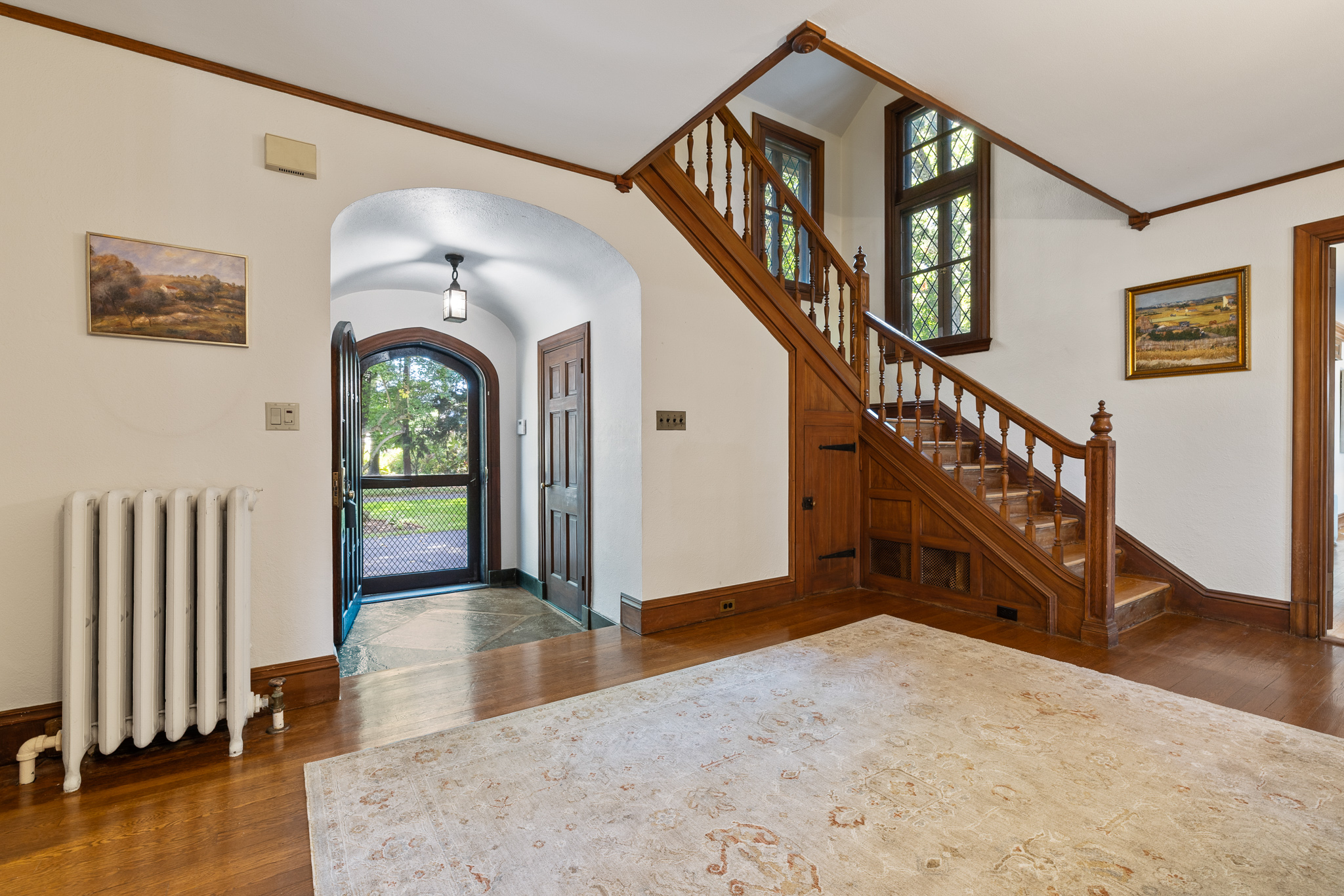 111 Bloomfield Avenue, West Hartford