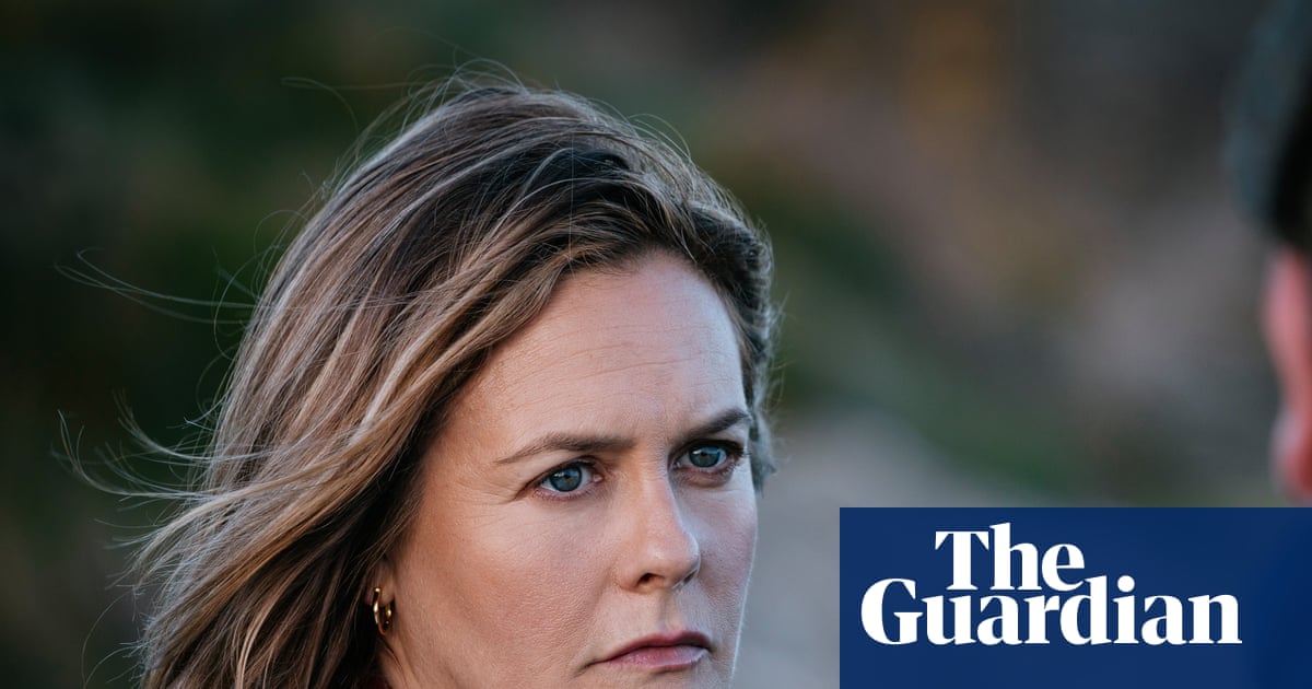 TV tonight: Alicia Silverstone’s Irish murder mystery drama | Television & radio