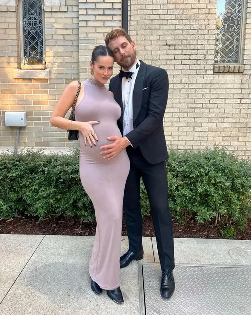 <p>Nick Viall & Natalie Joy</p>