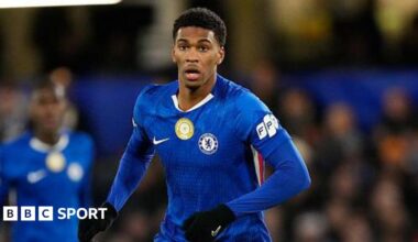 Josh Acheampong running in the match against Barcelona