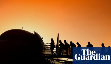 Air passengers exposed to extremely high levels of ultrafine particle pollution, study finds | Pollution