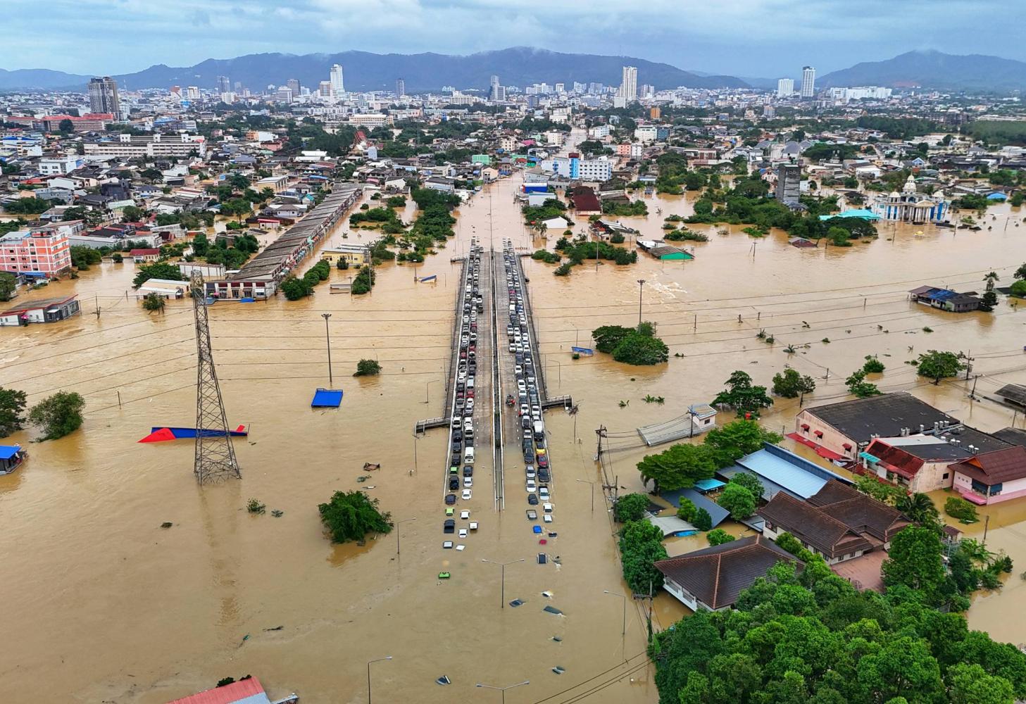 A week's worth of flooding in Hat Yai municipality, Songkhla, last month will require a months-long rehabilitation project to get the city and its inhabitants back on their feet, experts say. Weerapong Narongkul