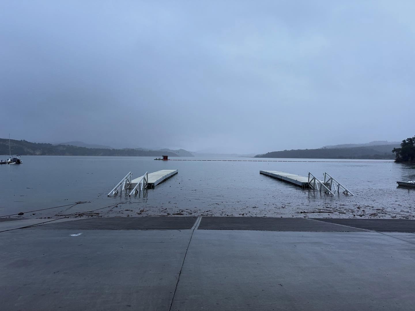 May be an image of lake and fog