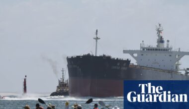 Rising Tide protest: climate activists stop three ships from entering world’s largest coal port in Newcastle | Newcastle and the Hunter