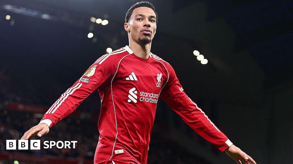 Hugo Ekitike with his arms out wide