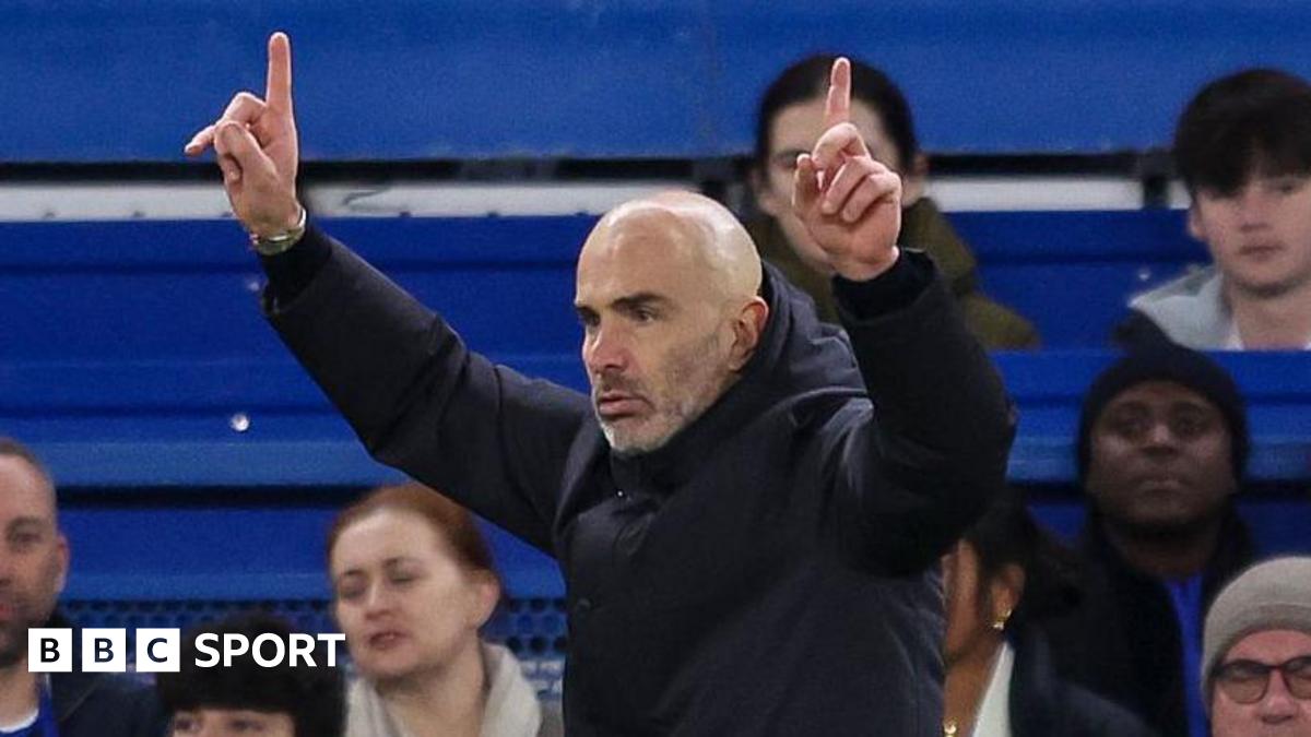 Chelsea manager Enzo Maresca gesturing on the touchline during the win over Everton at Stamford Bridge