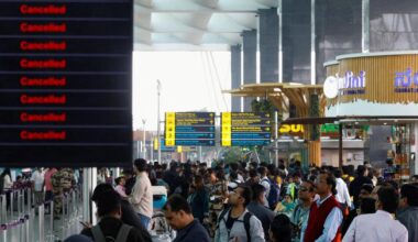 India faces mass air travel crisis