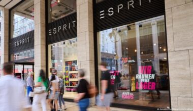 Shop bankruptcies surge across Germany – DW – 12/04/2025