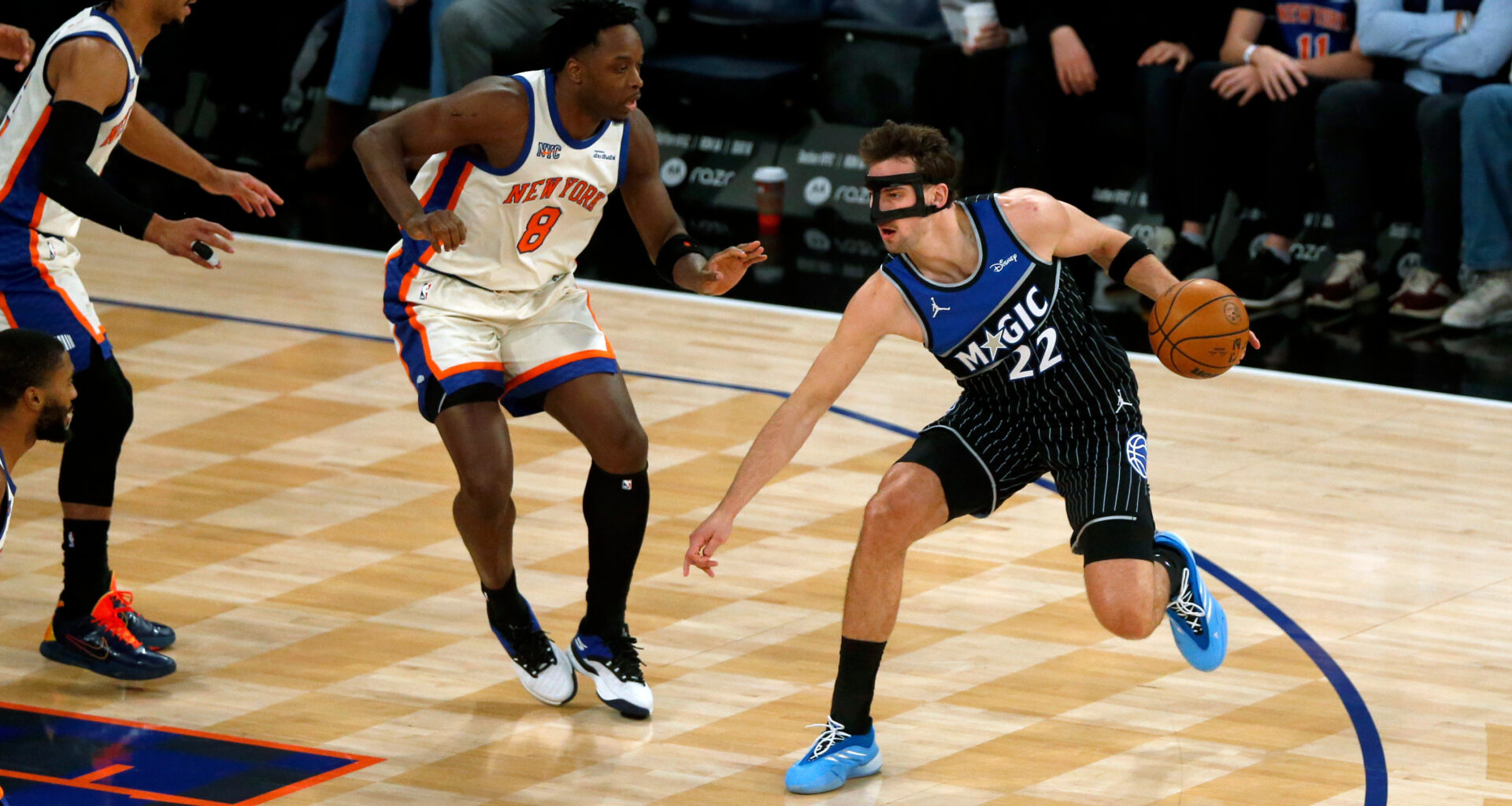 Magic forward Franz Wagner leaves game with lower left leg injury against Knicks
