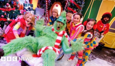 The Grinch crashes RTÉ's Toy Show this Christmas