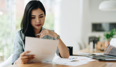 8 money habits that quietly keep people trapped paycheck to paycheck without realizing it – VegOut