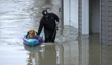 Northwest floods offer sneak peek of hotter climate's toll