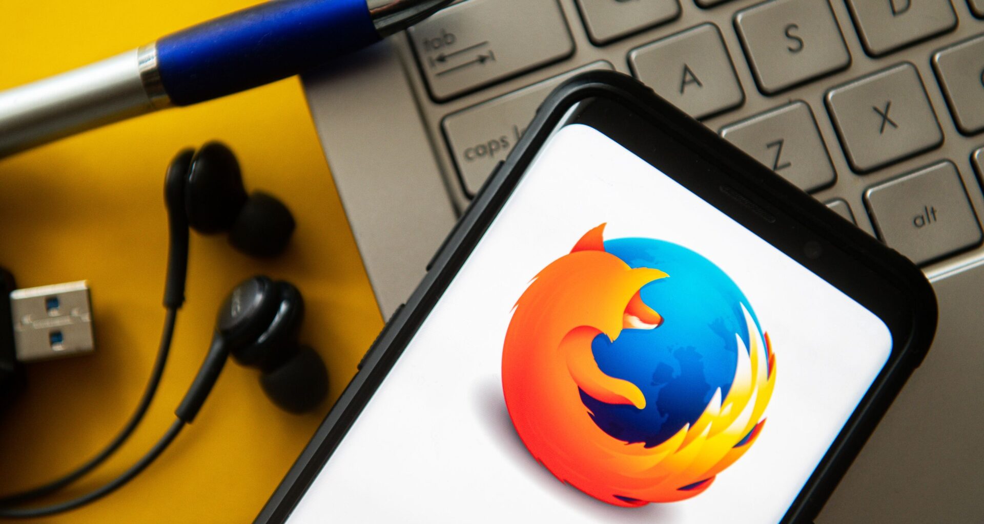 Mozilla says Firefox will evolve into an AI browser, and nobody is happy about it — "I've never seen a company so astoundingly out of touch"