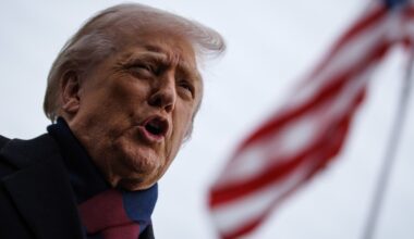 Down Arrow Button Icon