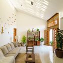 Mom's House / Studio Zé - Interior Photography, Living Room, Wood, Lighting, Sofa, Chair