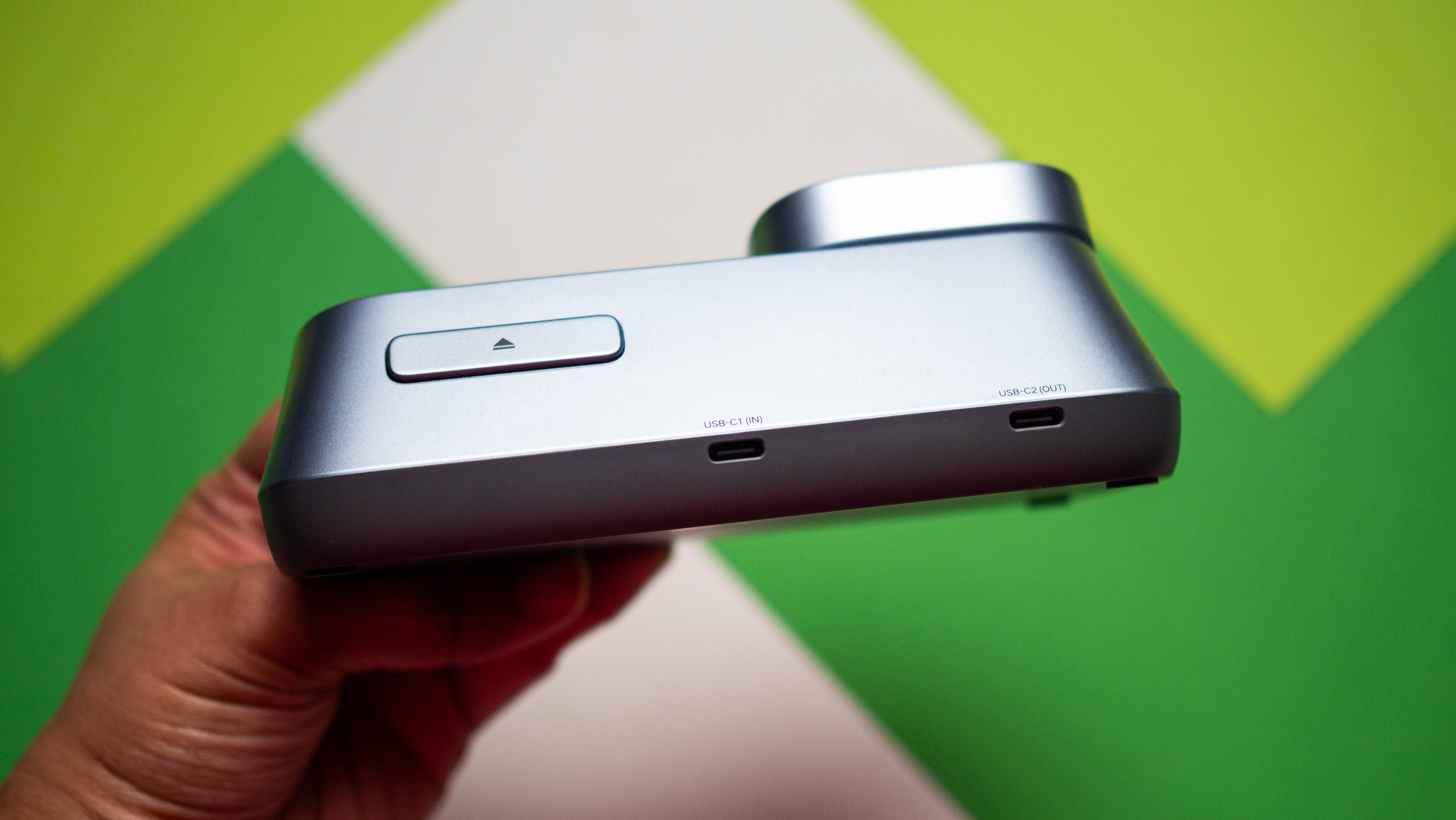 Testing UGREEN MagFlow Qi 2 chargers and power banks