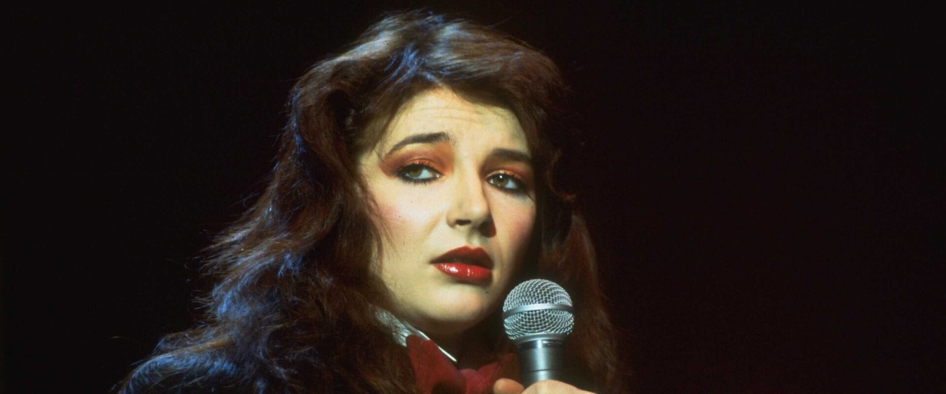 2 Nearly Forgotten Collaborations Between Prince and Kate Bush During the 1990s